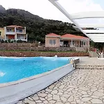 Apartahotel Theasis Paralia Sergoulas
