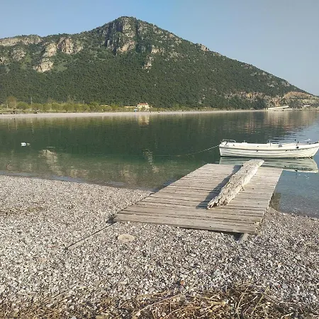 Theasis Παραλία Σεργούλας